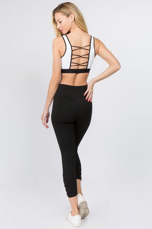 Crisscross Mesh Ankle Capri Legging